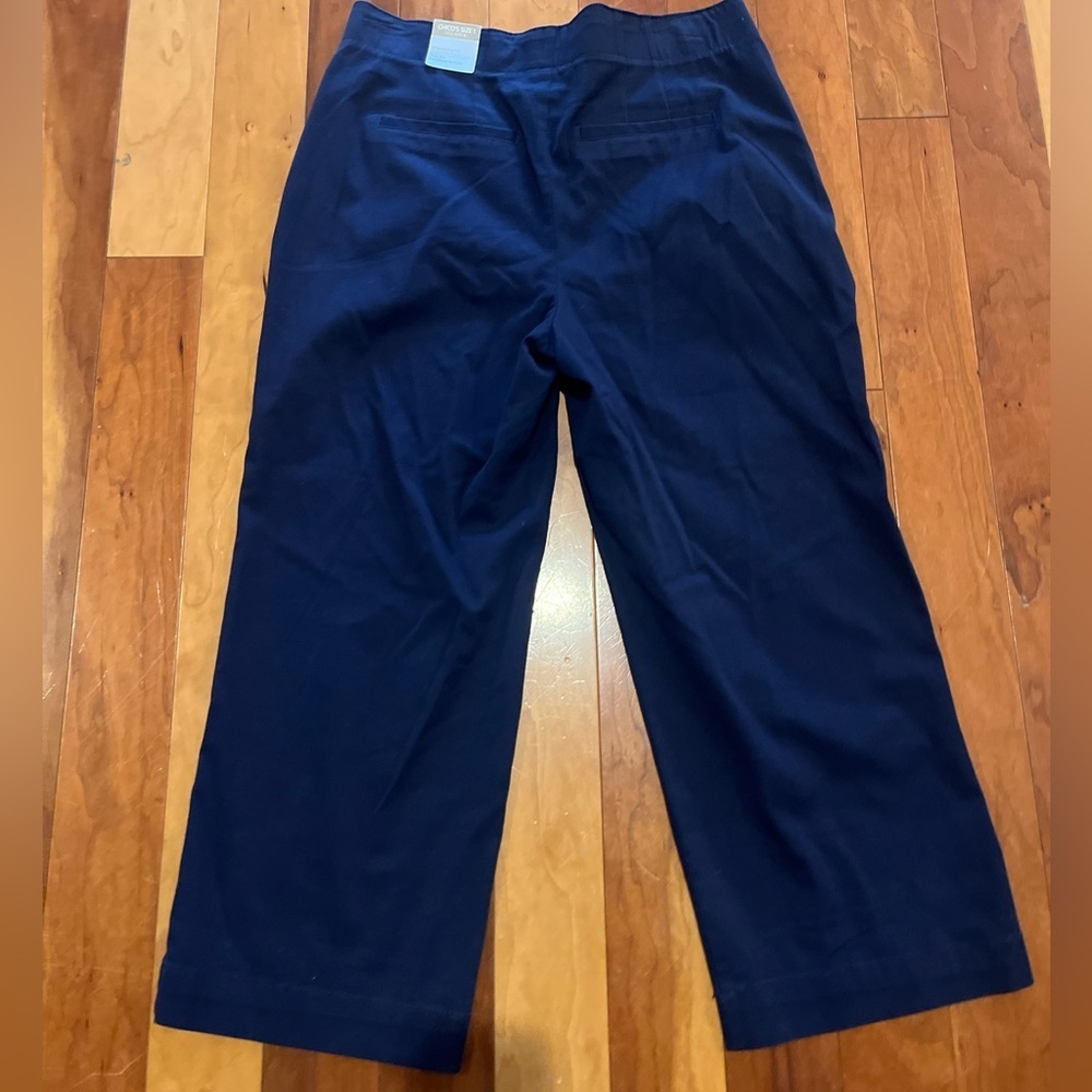 NWT Chico's Straight Cropped Classic Rise Womens Size 8 Navy Blue Pants Modern - Picture 5 of 5